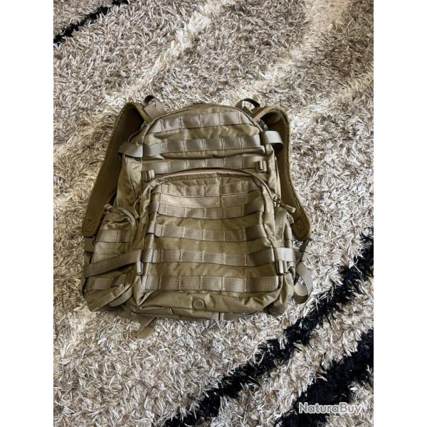 Sac Tactique Squadron 40L - NEUF  - Avec Syst�me Camelbak Neuf sous plastique + Poche Int�gr�e