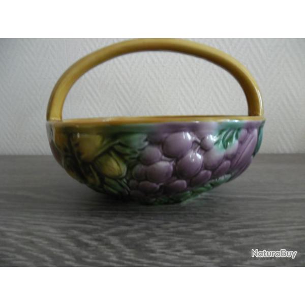 PANIER EN BARBOTINE  DE SARREGUEMINES POUR COUPE A FRUITS OU AUTRES COMME NEUF