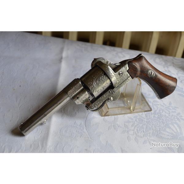 V�ritable revolver Lefaucheux 7 mm (le primitiv )