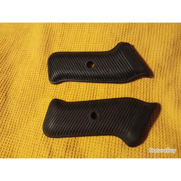 Militaria Allemand WW2 Paire de Plaquettes Originales Schmeisser MP40 Occasion