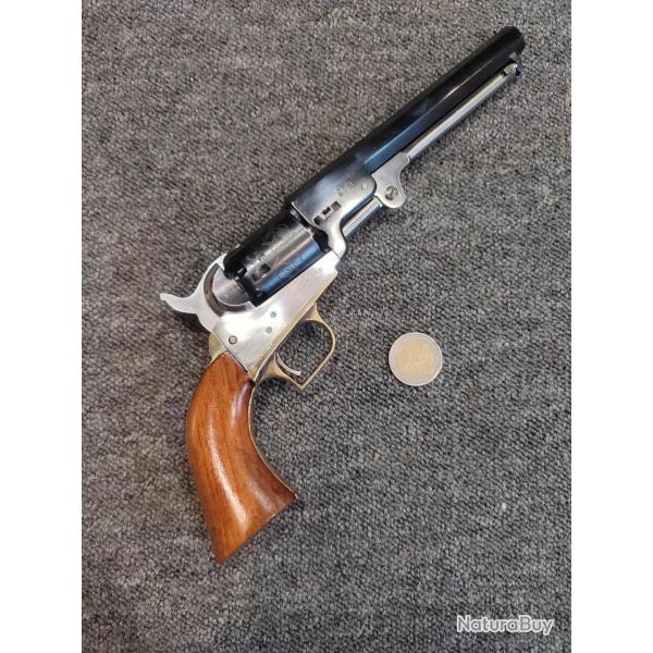Petit r�volver Colt 1848 baby dragoon en calibre 31 poudre noire r�plique italienne de 1970
