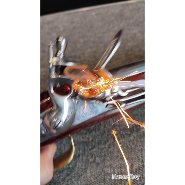 Gros pistolet � silex 1766 de cavalerie Manufacture royale de Mutzig fab indienne A.H.U �tat neuf