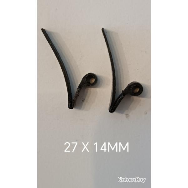 LOT DE 2 RESSORTS EN "V"  LOT 31