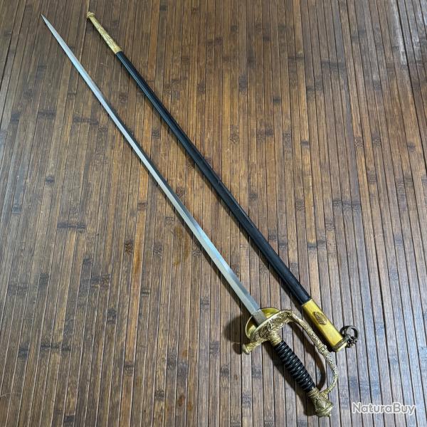 BELLE PE D'OFFICIER SUPERIEUR DE MARINE 1837 DANS SON FOURREAU