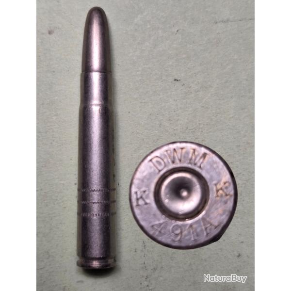 Une cartouche 9 x 57 Mauser DWM/k/491 A /K Nickel�e manipulation