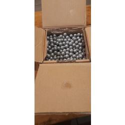 Boulets plomb arme poudre noire Mat&eacute;riel de chargement pour revolver poudre noire.