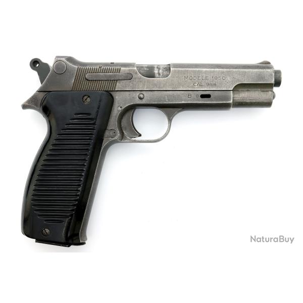 Pistolet r�glementaire Fran�ais MAC 50 calibre  9 x19 de 1954.ann�e de la bataille de Dien Bien Phu