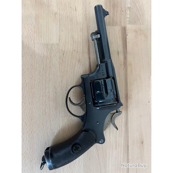 R�volver Suisse 1er mod�le 1882