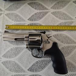 Revolver Smith &sect; Wesson 686-6