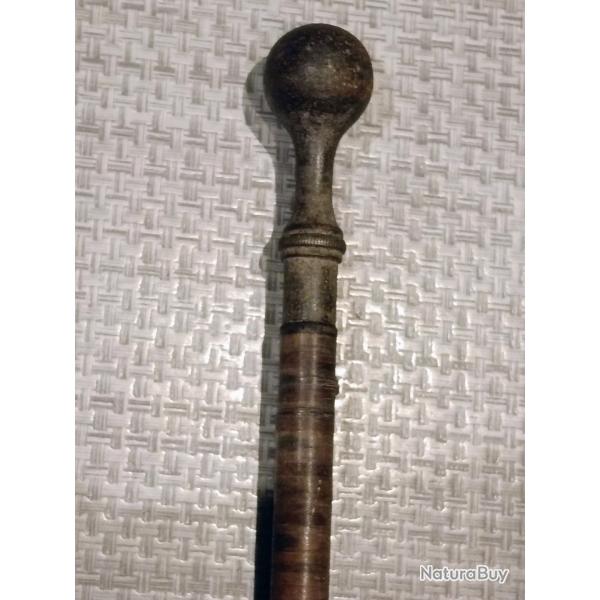 Canne de Bagnard XIXe - Rondelles de papier sur �me de fer - manche boule fonte de fer