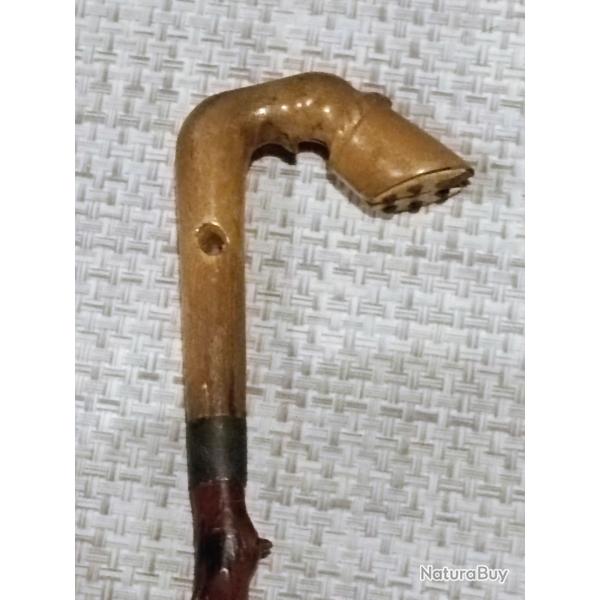 Canne ancienne manche Sabot de Cheval ferr� en Corne Blonde F�t en �pineux XIXe ju