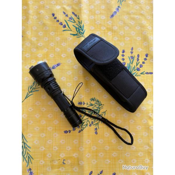 Lampe torche Klarus xt12gt