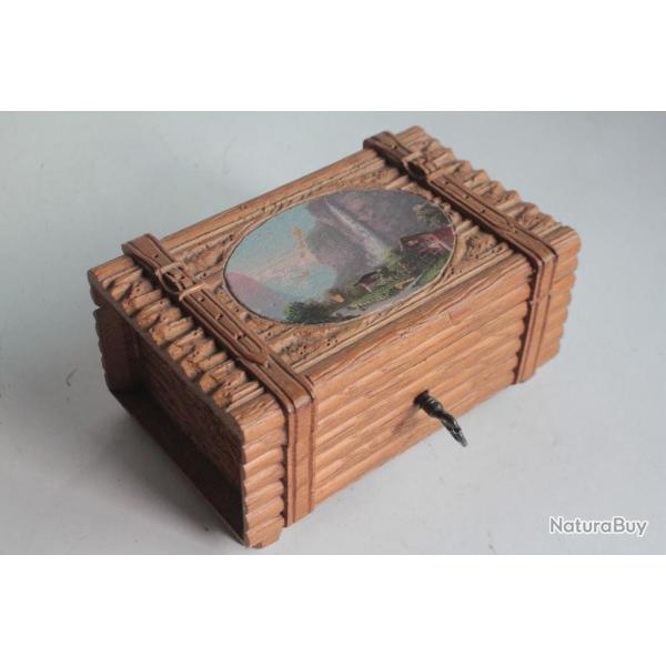 Boite bois peint paysage Souvenir Montagne Cascade Pissevache Suisse