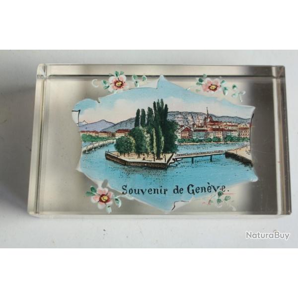Presse-papier verre maill Souvenir de Genve