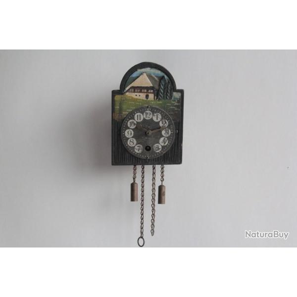 Ancienne horloge murale bois For�t noire