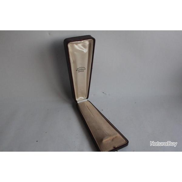 Ancien �crin pour �pingle � chapeau Maison Glatou Roesgen