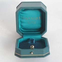 Écrin pour bague Iskender Suisse