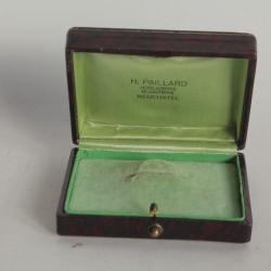Ancien écrin pour bijoux H. Paillard Genève