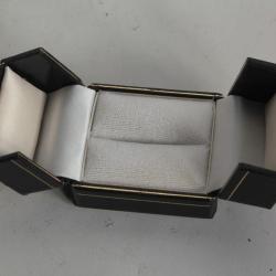 Écrin pour bague Arnould