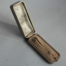 Ancien écrin pour épingle à cravate Taillerie de Royat Vichy