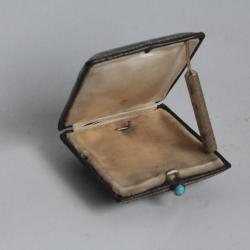 Petit écrin pour bijoux cuir doré au fer XIXe siècle