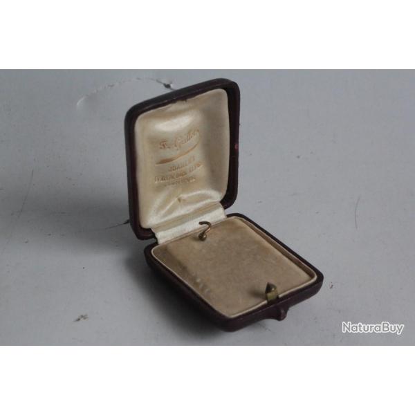 crin pour bijoux cuir XIXe sicle F. Grillet Genve