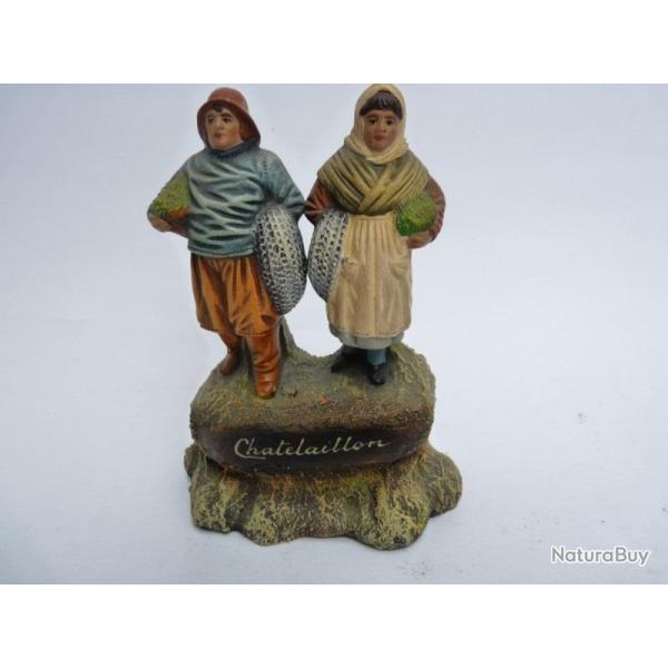 Couple de pcheurs en terre cuite Chatelaillon