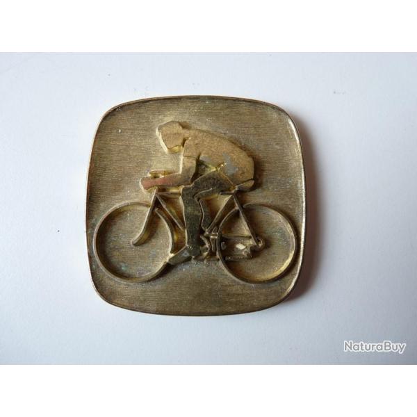 M�daille v�lo club Gex 1981 cyclisme