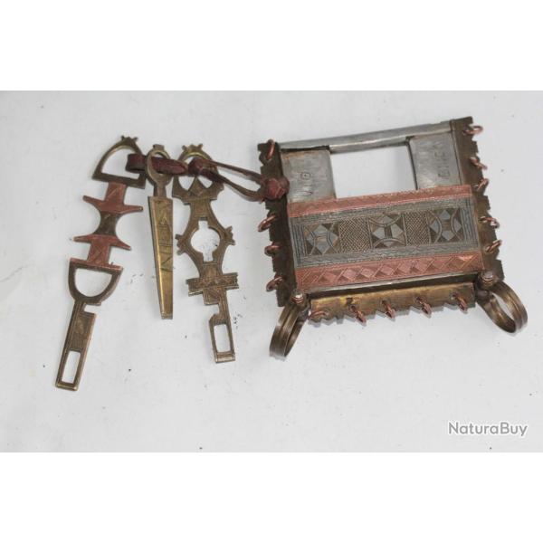 Ancien cadenas Touareg avec clefs Niger