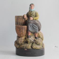 Pêcheuse terre cuite l'Isle Adam n°1268 Cayeux sur mer