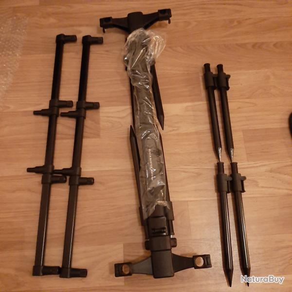 Ensemble de p�che de la carpe 3 cannnes + 3 moulinets + repose canne + housse de rangement