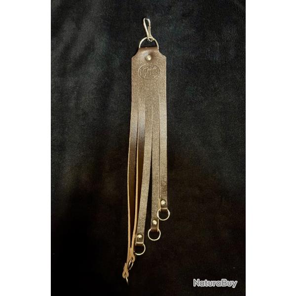 PORTE GIBIER EN CUIR RUSSE