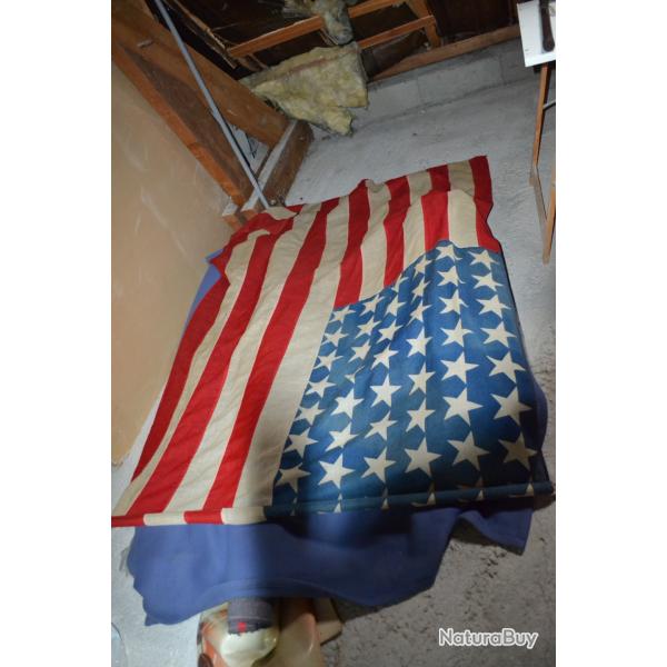 Drapeau Am�ricain 48 �toiles avec sa hampe d'origine