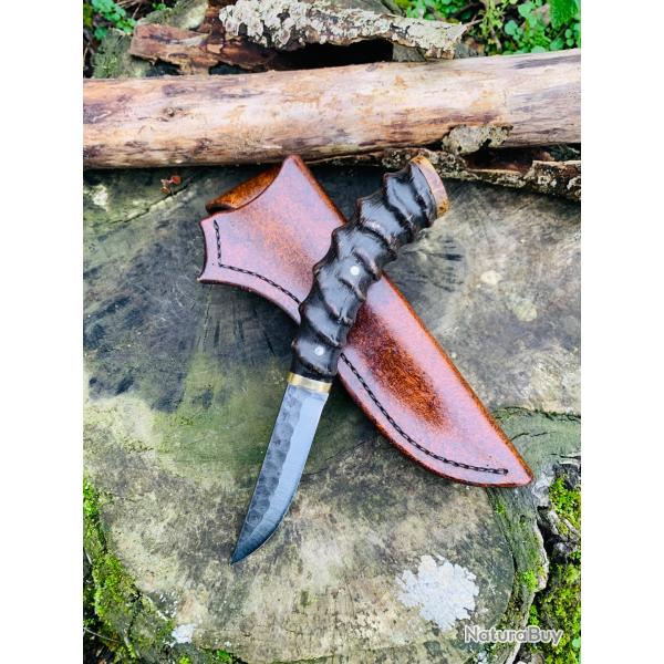 couteau de chasse d'artisan / corne d'antilope / loupe d'acacia / acier carbone 80crv2