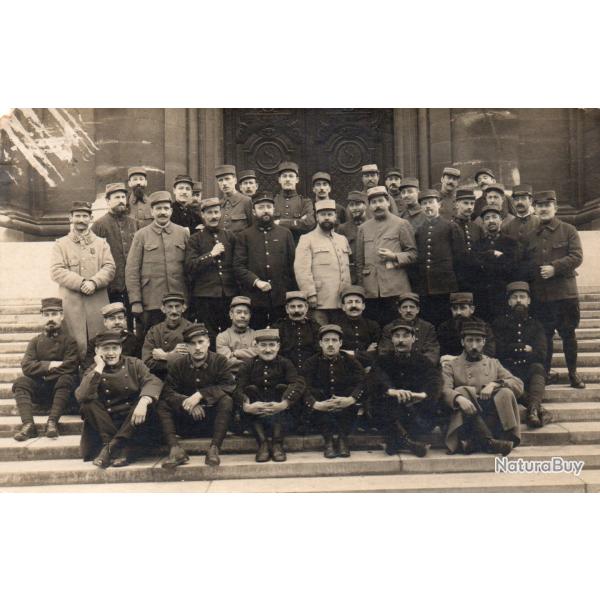 CPA - Carte Photo Militaire Groupe Soldats N�4256