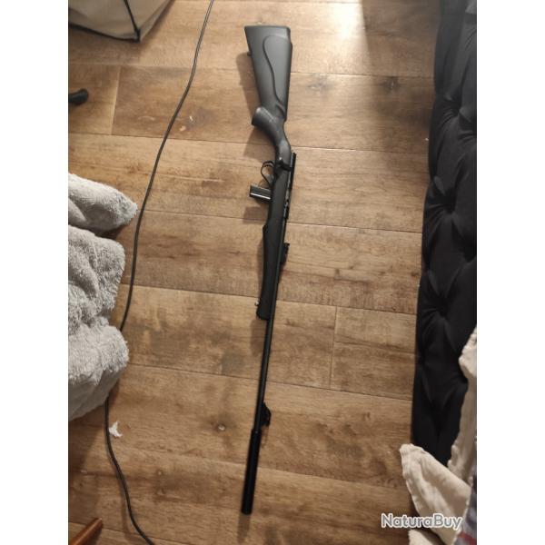 Carabine 22 LR  Rossi avec chargeur et silencieux