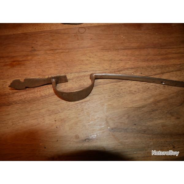 Pontet Fer de fusil de chasse  silex modle simple