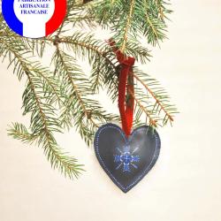 Suspension de sapin de No&euml;l en cuir d'agneau et mouton peint &agrave; la main