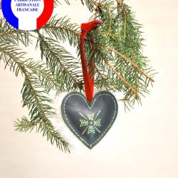 Suspension de sapin de No&euml;l en cuir d'agneau et mouton peint &agrave; la main