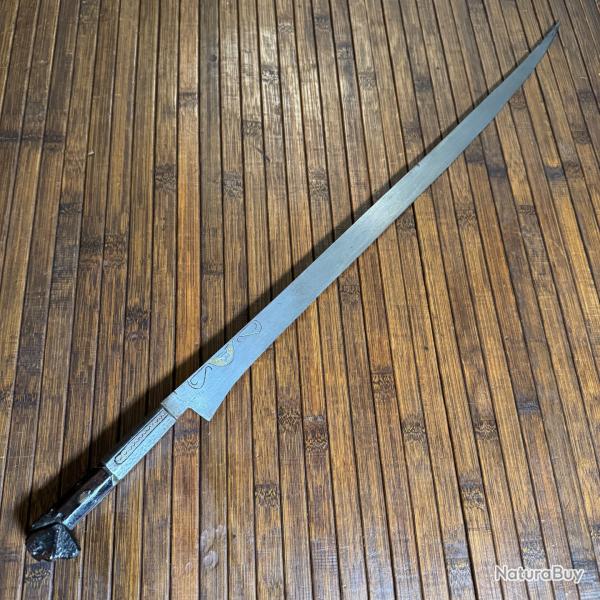 PETIT SABRE OU TR�S GRAND POIGNARD ORIENTALE FLISSA XlX �me