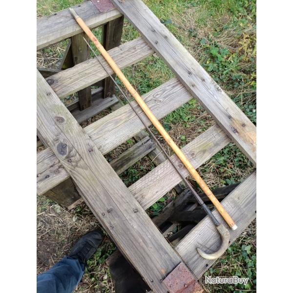 Canne pe fourreau bambou