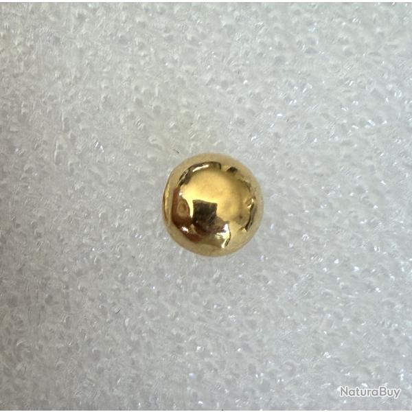 Petite boucle d'oreille cocktail unique en or massif 18 carats - clous