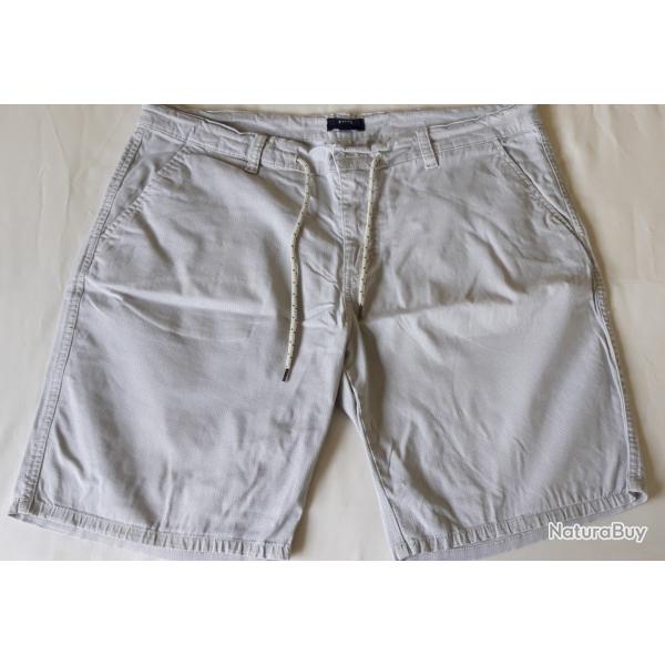 Short �cru de marque Kiabi taille 46