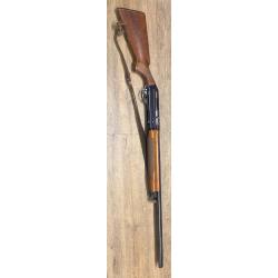 Fusil Benelli semi-automatique 12/70