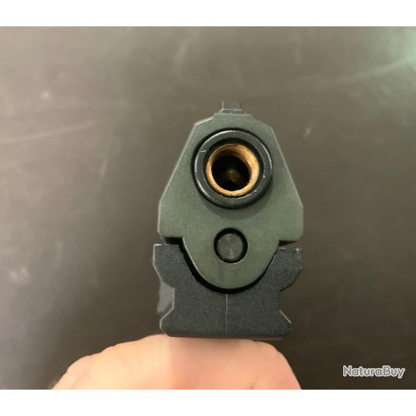 Pistolet  blanc Walther p22