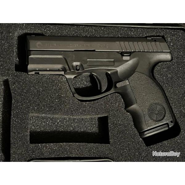 Steyr S9 A1, cal 9�mm, �tat proche du neuf, vendu dans sa bo�te d'origine.