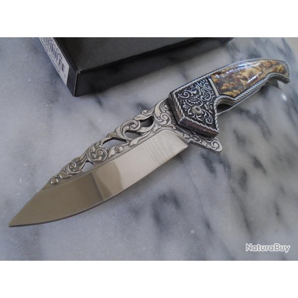 Couteau S-TEC Wildlife Cerf A/O Lame Acier 440 Manche Sculpt & Rsine Framelock