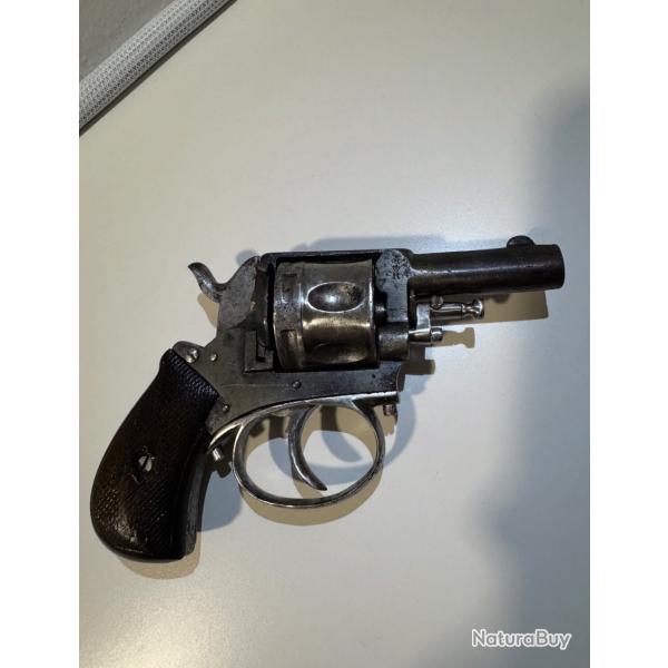 Revolver type 380 bulldog