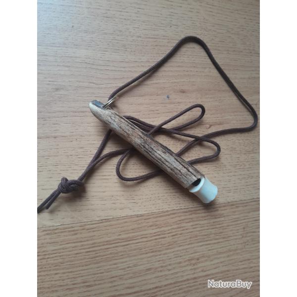 Sifflet corne  de Cerf 11 cm  N�2