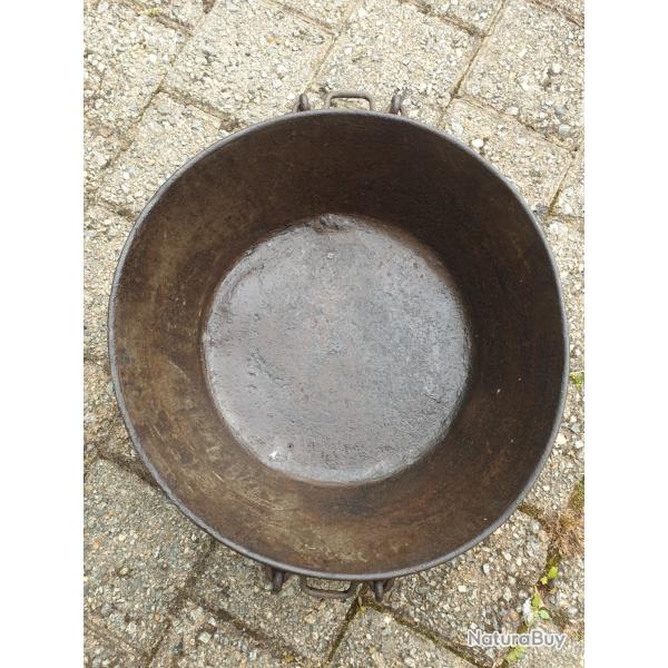 Gamelle collective dit  Plat  4  arme franaise ww1/ww2 (1.M)